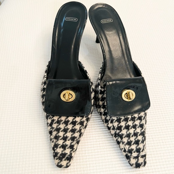 COACH-Houndstooth classic blk & wht kitten heels - Picture 7 of 9